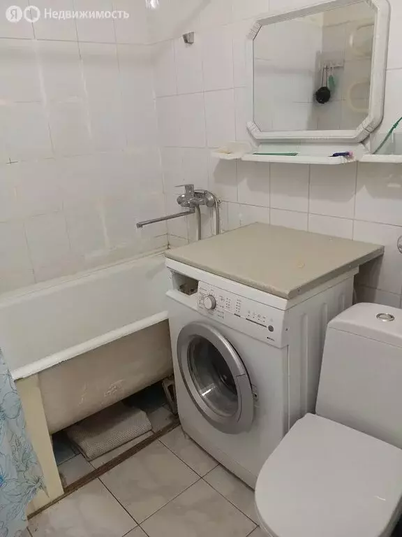 2-комнатная квартира: Уфа, улица Коммунаров, 3 (46 м) - Фото 1