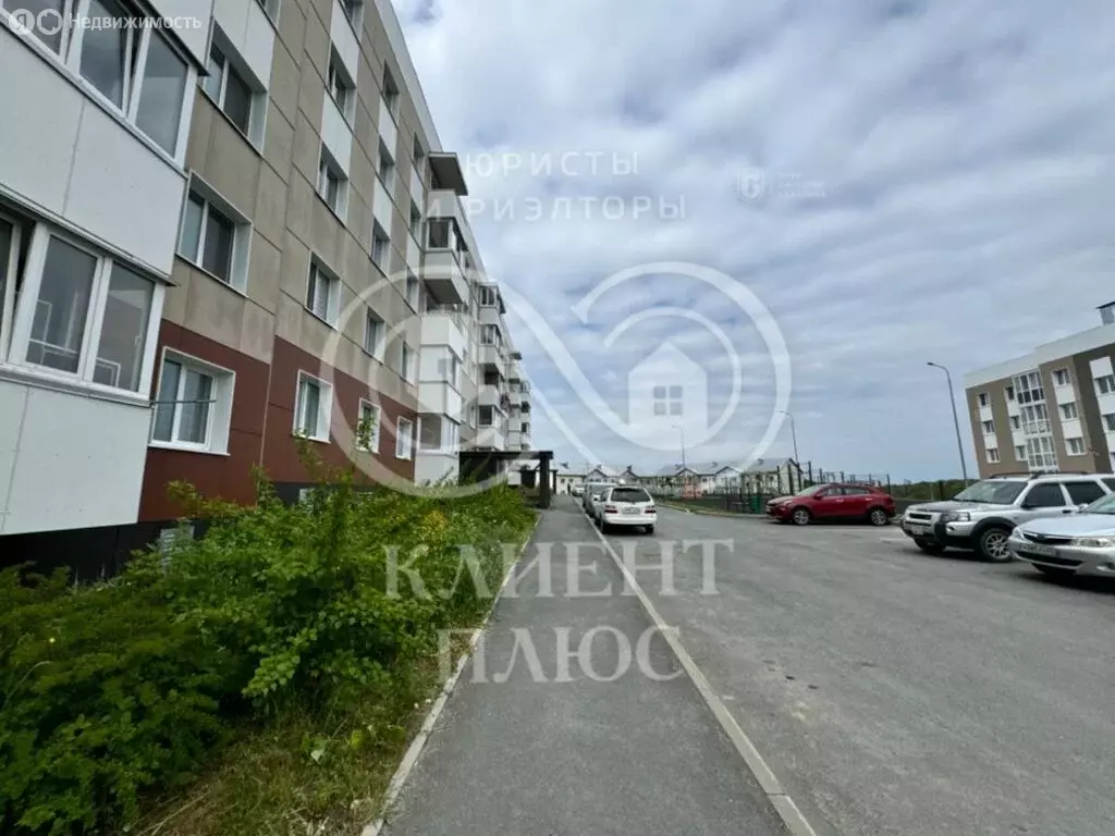 3-комнатная квартира: Корсаков, улица Калинина, 20 (75.3 м) - Фото 0