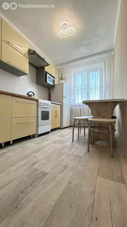 3-комнатная квартира: Туймазы, улица Комарова, 43/1 (64.3 м) - Фото 2