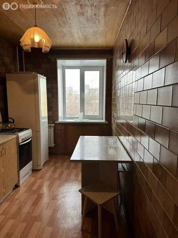 3-комнатная квартира: Саратов, Омская улица, 1А (67 м) - Фото 1