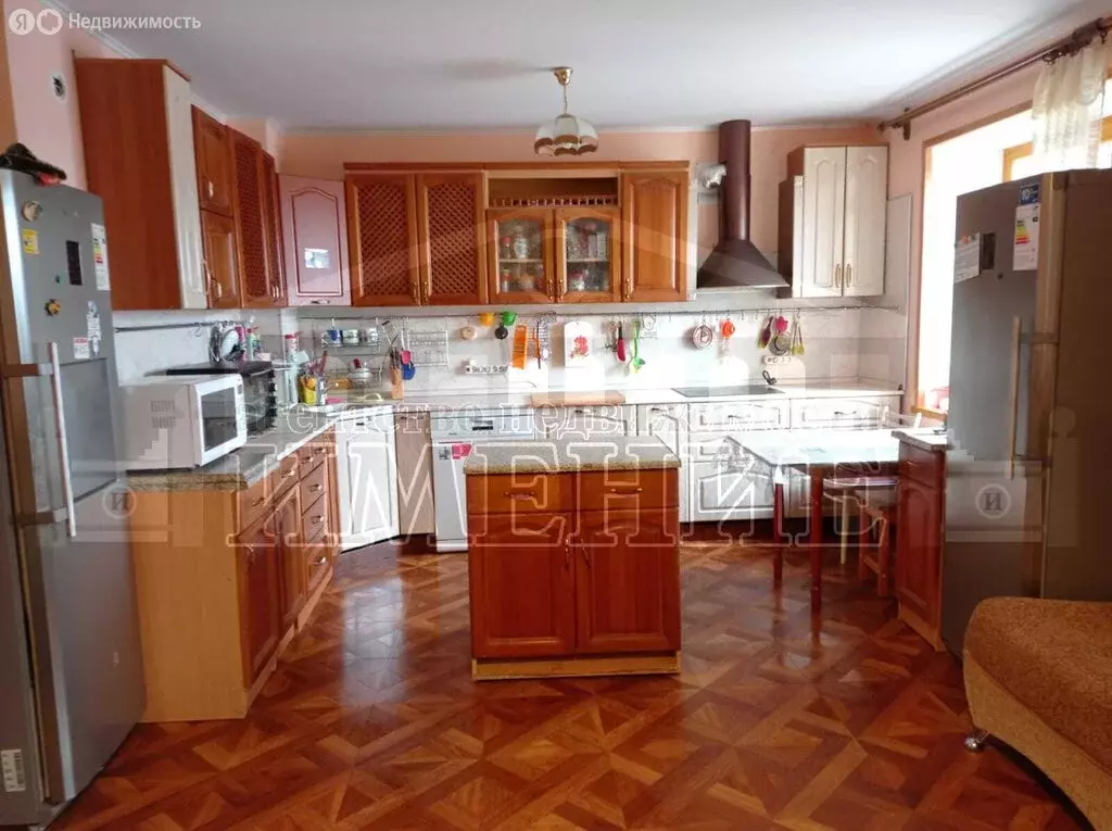3-комнатная квартира: Ревда, улица Интернационалистов, 36 (64.3 м) - Фото 0