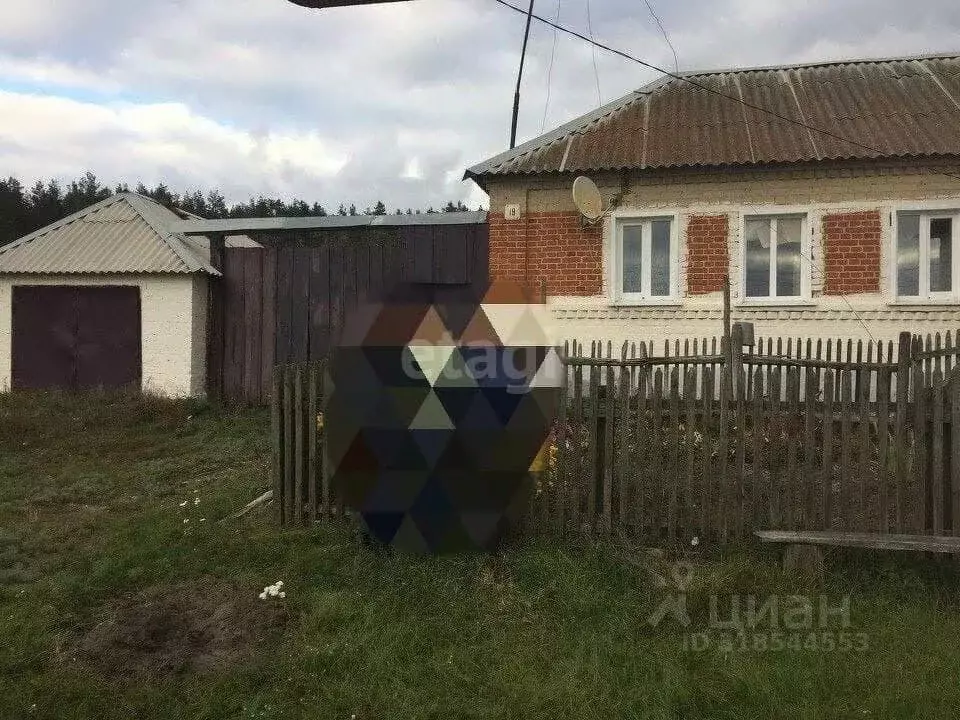 Дом в Липецкая область, Задонский район, Гнилушинский сельсовет, д. ... - Фото 0
