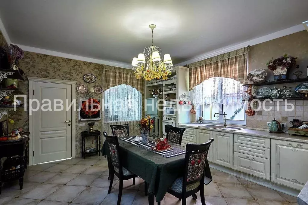 Дом в Краснодарский край, Краснодар № 1 СНТ, ул. Виноградная (230 м) - Фото 0