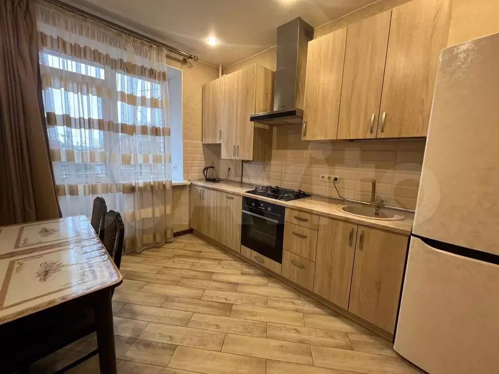 2-к. квартира, 70 м, 2/3 эт. - Фото 1