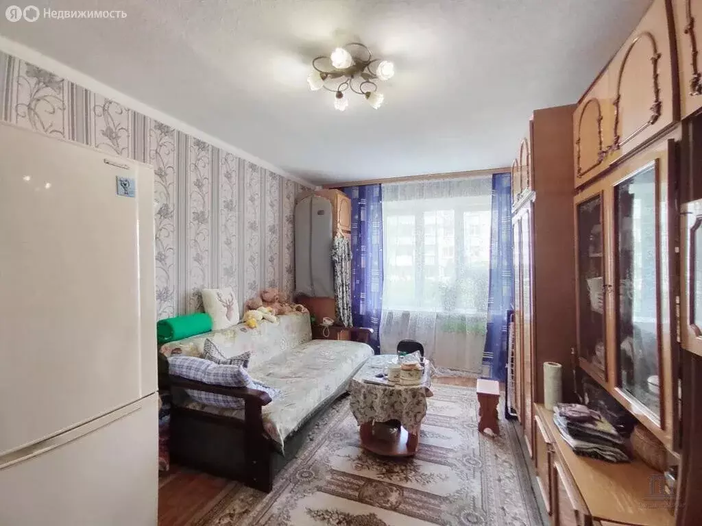 1к в 4-комнатной квартире (18 м) - Фото 0