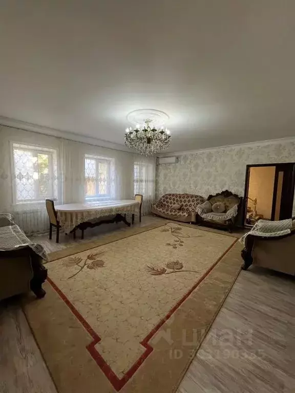 Дом в Дагестан, Дербент ул. 1-я Линия, 9 (150 м) - Фото 1