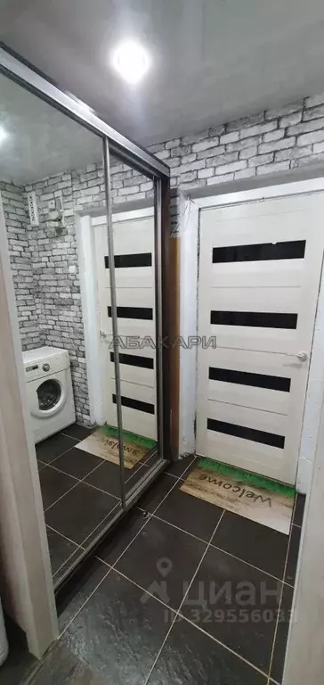 Студия Красноярский край, Красноярск ул. 60 лет Октября, 112 (25.0 м) - Фото 2