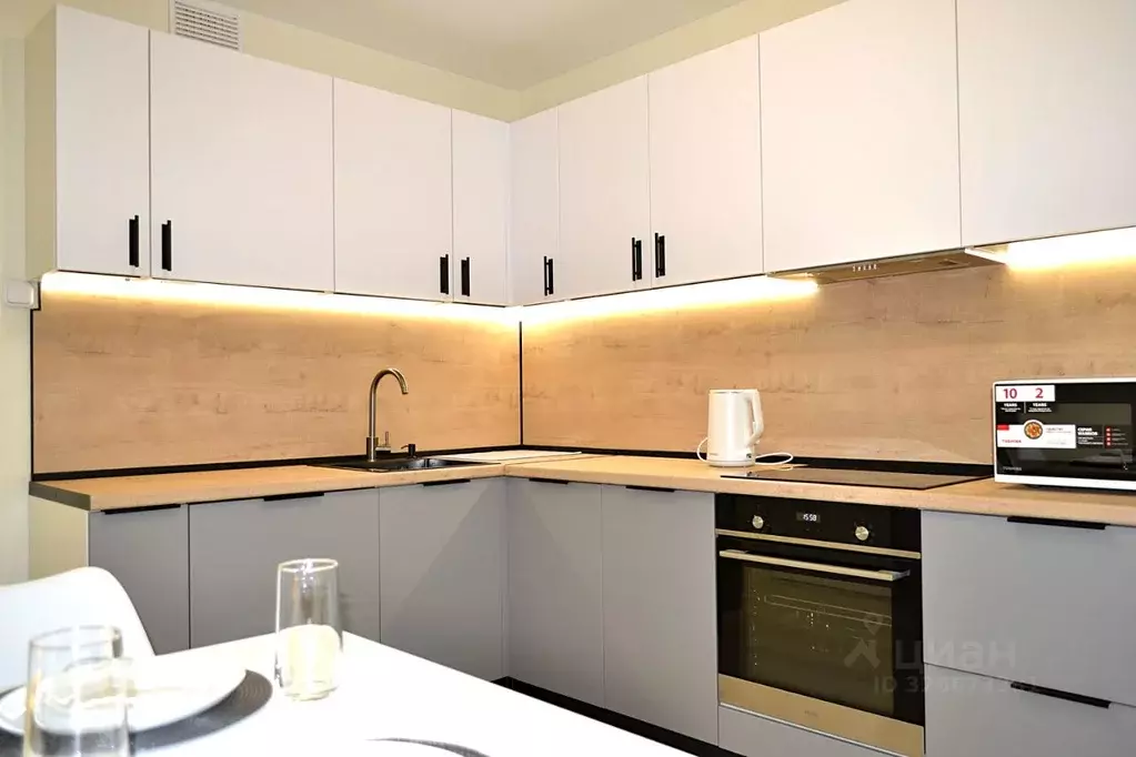 3-к кв. Татарстан, Казань ул. Александра Курынова, 5к2 (71.2 м) - Фото 1