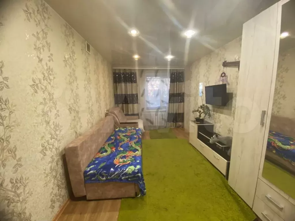 Комната 14,7 м в 6-к., 1/5 эт. - Фото 0