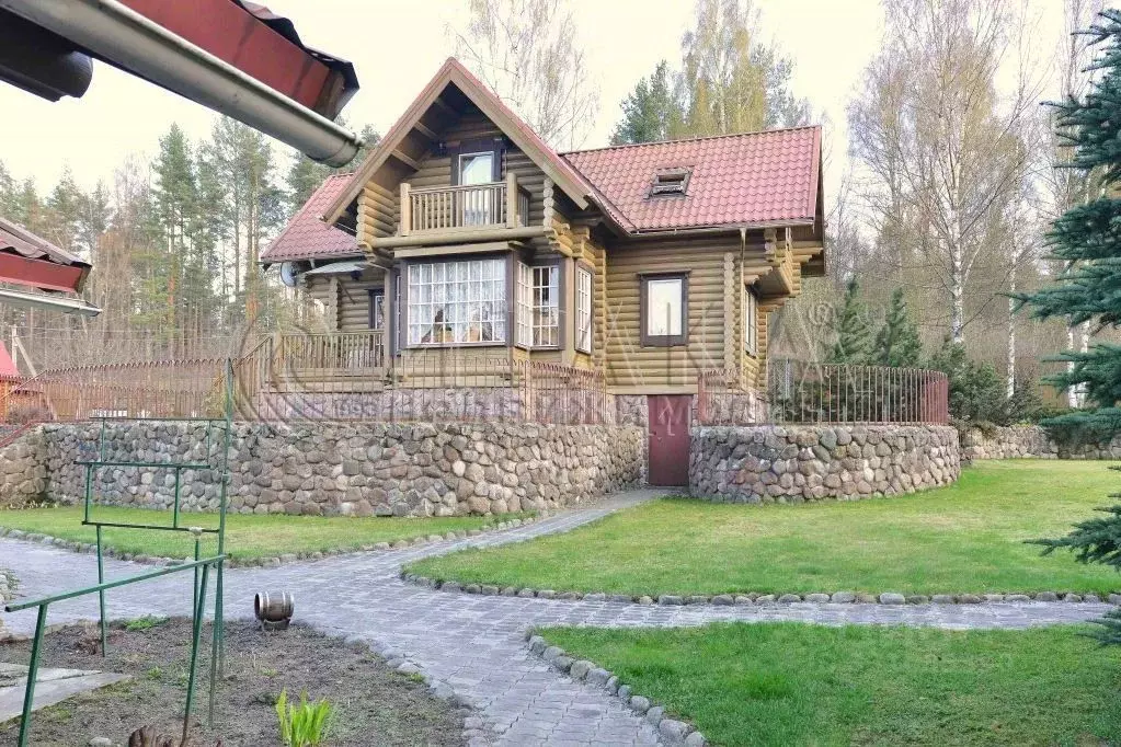 Дом в Ленинградская область, Приозерский район, Плодовское с/пос, пос. ... - Фото 1