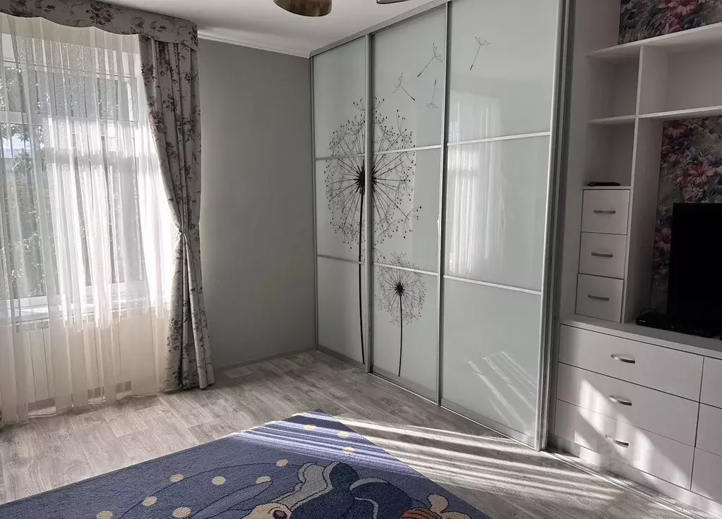 3-к кв. Крым, Симферополь ул. Гоголя, 71 (90.0 м) - Фото 2