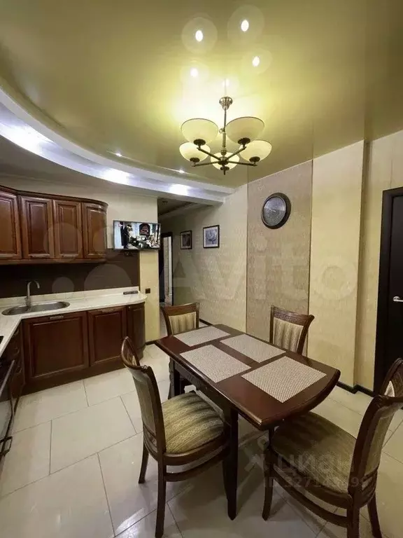 3-к кв. Севастополь просп. Победы, 44Б (92.0 м) - Фото 1