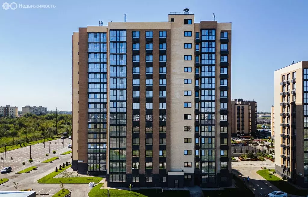 3-комнатная квартира: Батайск, Родная улица, 1 (81.3 м) - Фото 2