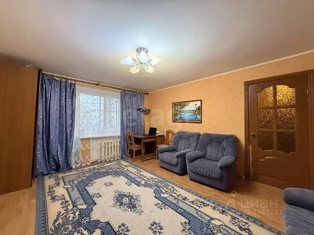 3-к кв. Смоленская область, Сафоново ул. Гагарина, 8 (70.9 м) - Фото 1