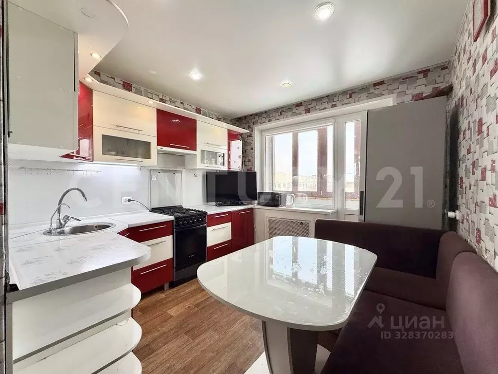 3-к кв. Чувашия, Новочебоксарск ул. Семенова, 35 (76.2 м) - Фото 1