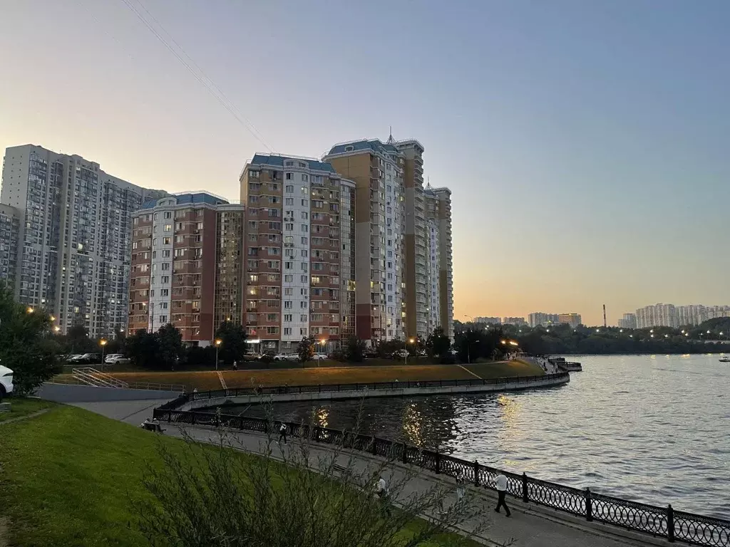 4-к кв. Московская область, Красногорск бул. Красногорский, 50 (80.0 ... - Фото 1