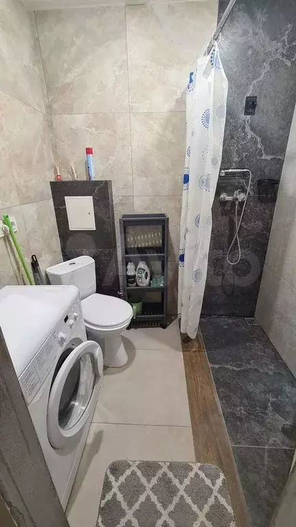 Комната 16 м в 8-к., 1/3 эт. - Фото 0