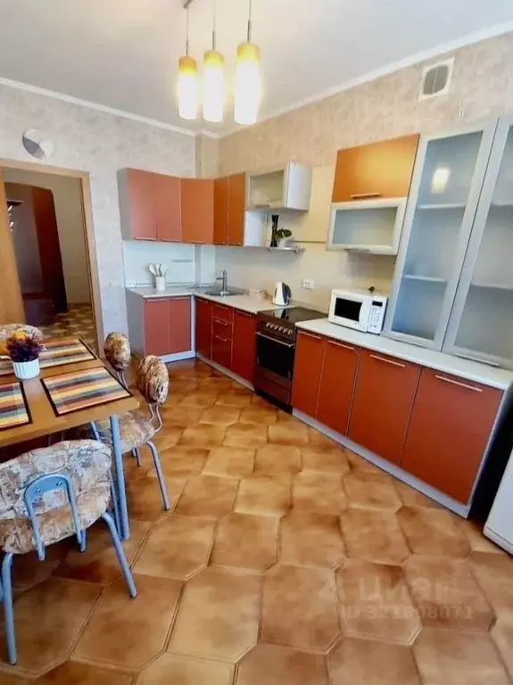 2-к кв. Тюменская область, Тюмень ул. Мельникайте, 125а (72.0 м) - Фото 2