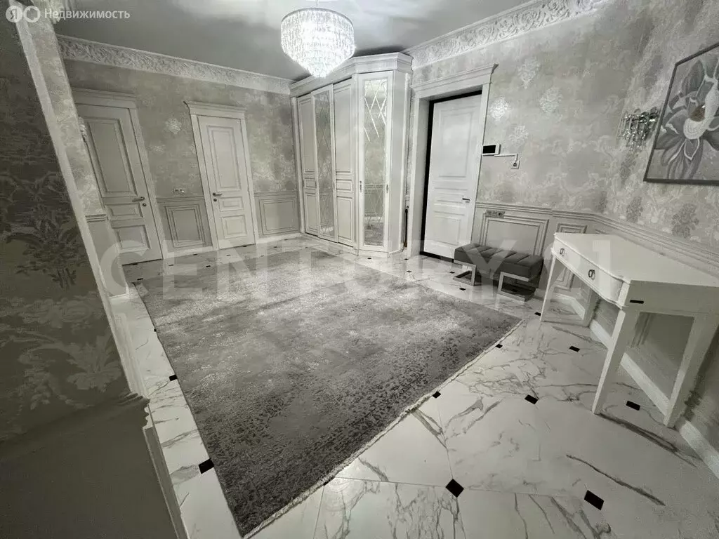 3-комнатная квартира: Махачкала, Гапцахская улица, 8 (145 м) - Фото 1