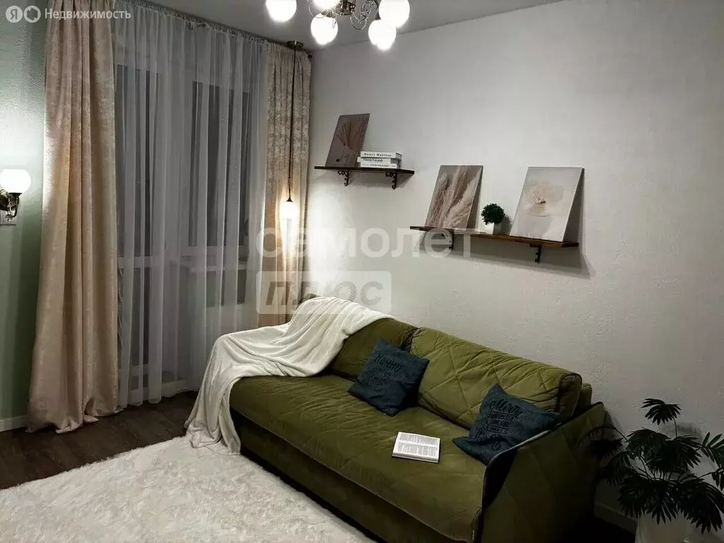 Квартира-студия: Тюмень, Дамбовская улица, 25к1 (26 м) - Фото 1