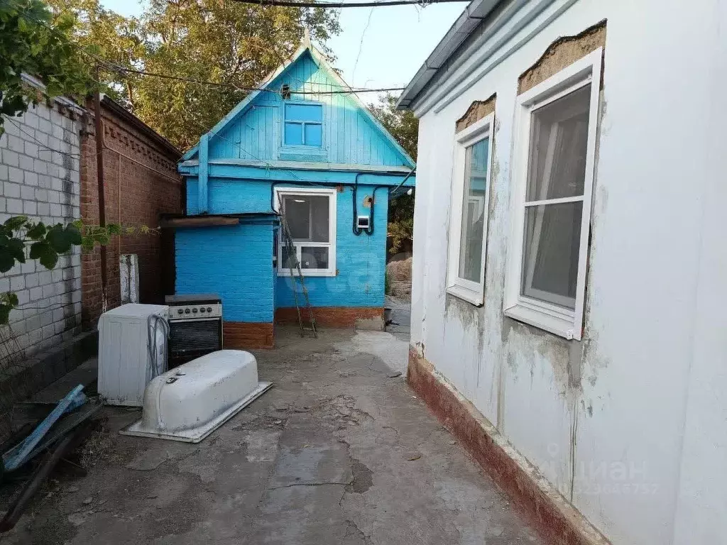 Дом в Краснодарский край, Гулькевичи ул. Матросова, 21 (32 м) - Фото 1