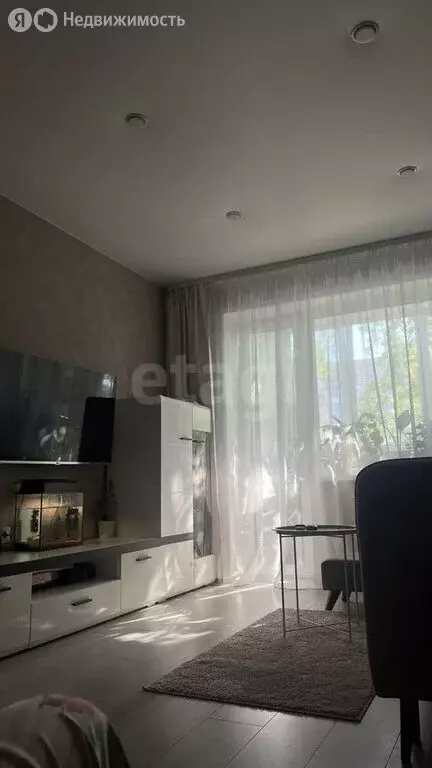 2-комнатная квартира: Пермь, улица Комиссара Пожарского, 10 (43 м) - Фото 1