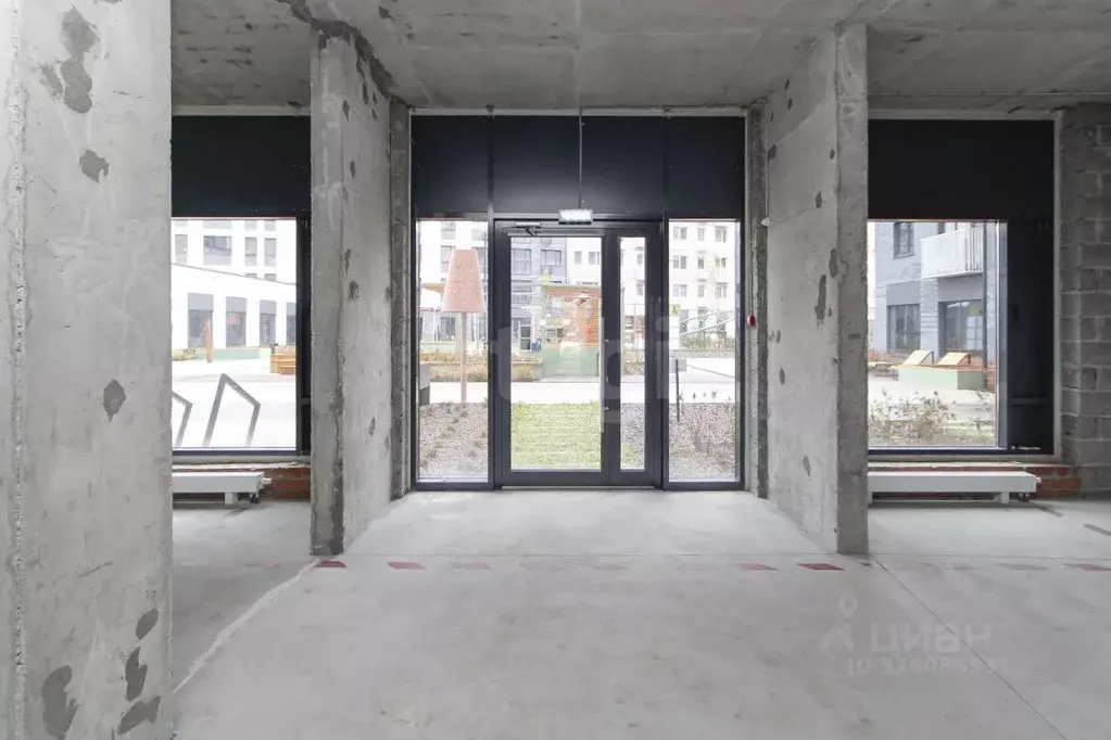 Помещение свободного назначения в Тюменская область, Тюмень ул. ... - Фото 1