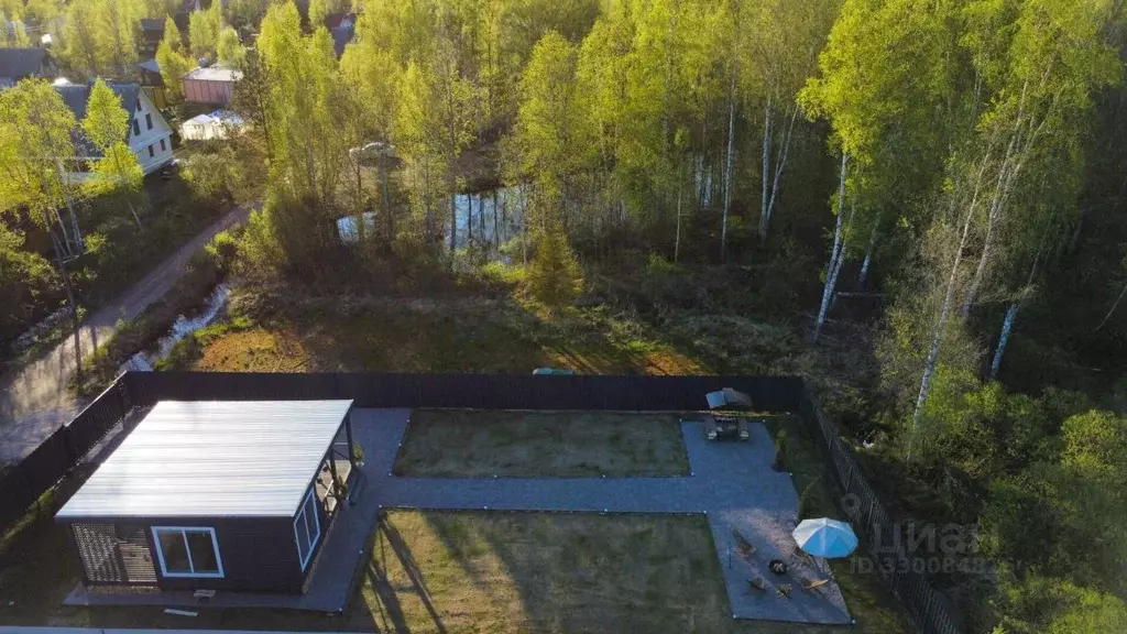 Дом в Ленинградская область, Выборгский район, Рощинское городское ... - Фото 1