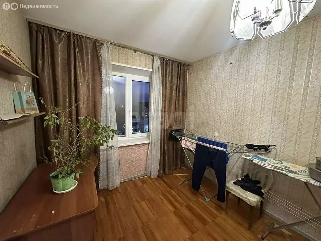 4-комнатная квартира: Северск, улица Калинина, 131 (75.7 м) - Фото 2