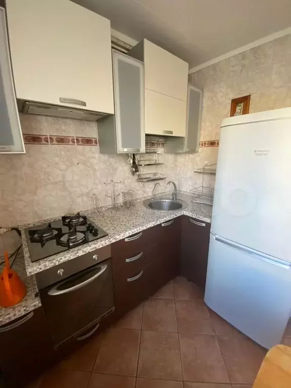 3-к. квартира, 58 м, 3/5 эт. - Фото 0
