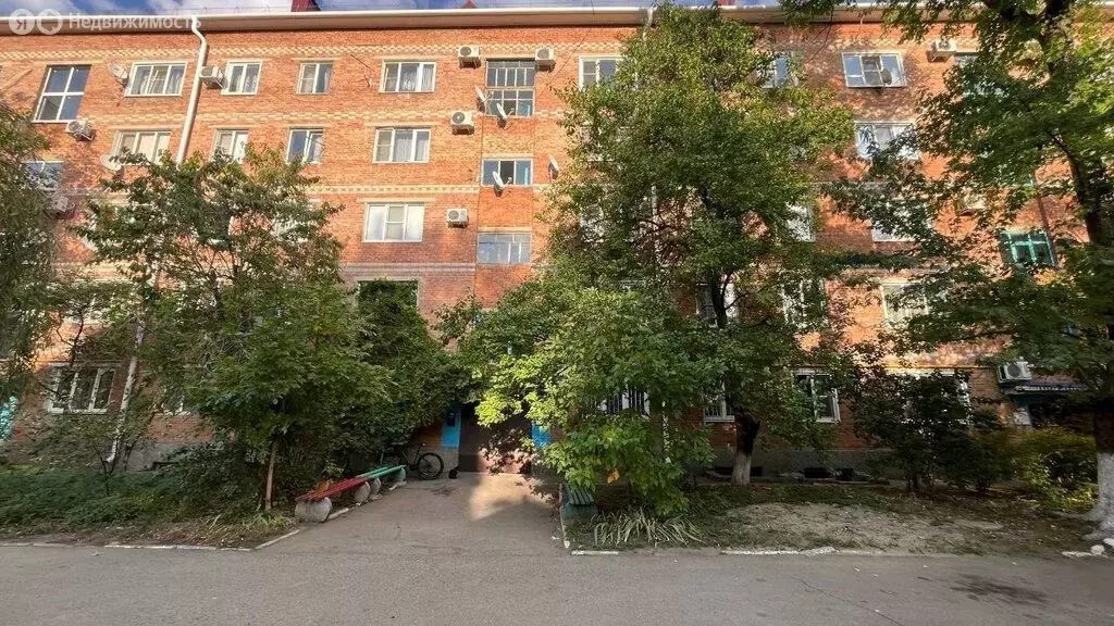 Квартира-студия: Лабинск, улица Калинина, 116 (48.7 м) - Фото 0