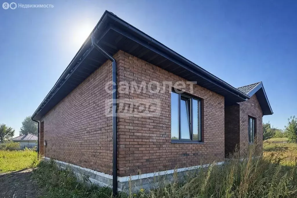 Дом в посёлок Новая Ольховка, Центральная улица (120 м) - Фото 1