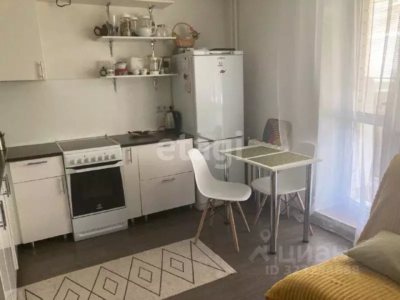 Студия Тюменская область, Тюмень Микрорайон мыс, ул. Судоремонтная, ... - Фото 1