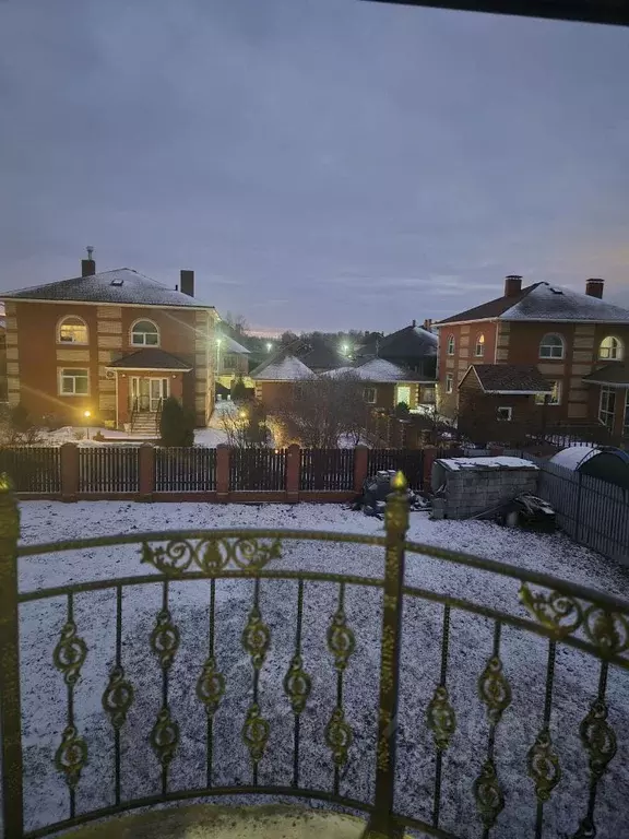 Коттедж в Омская область, Омск Звонкая ул. (270 м) - Фото 1