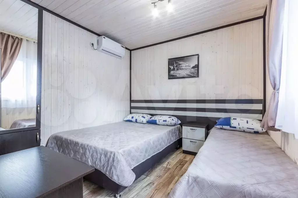 Комната 28 м, 1/2 эт. - Фото 1