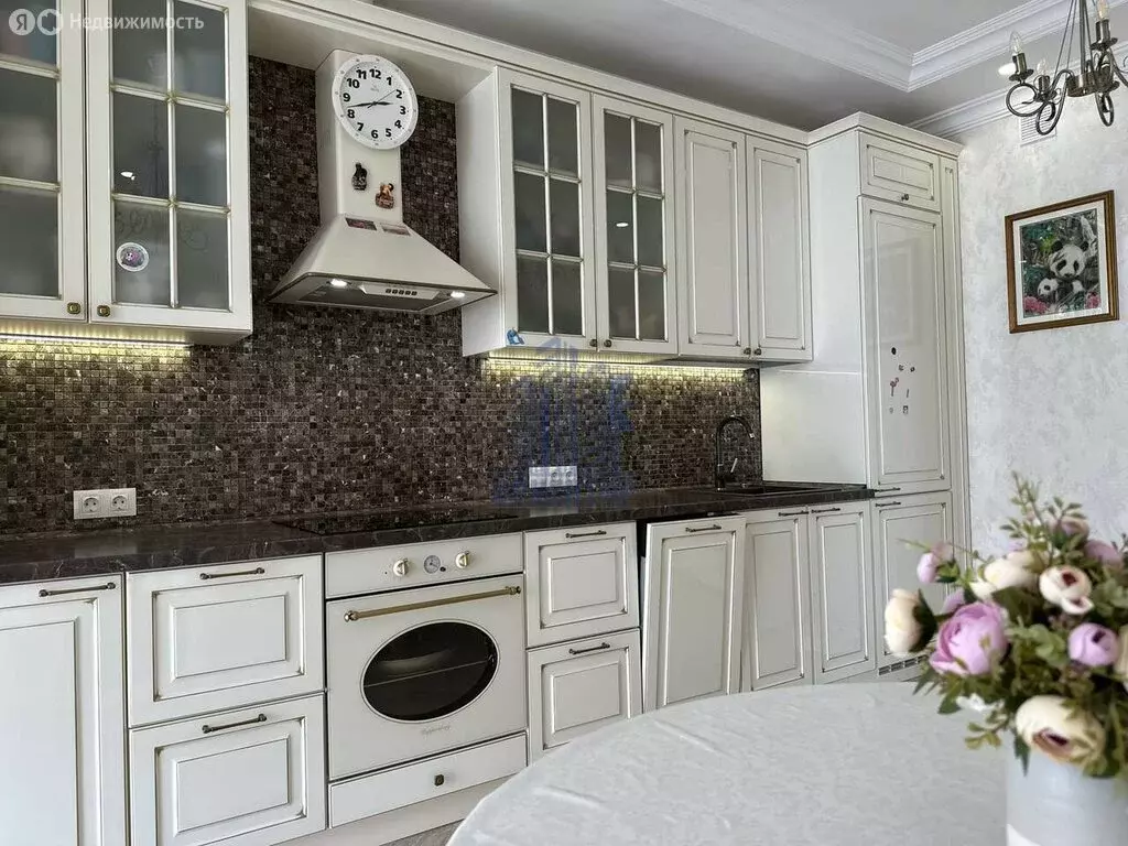 2-комнатная квартира: Чебоксары, улица Герцена, 12 (73 м) - Фото 1