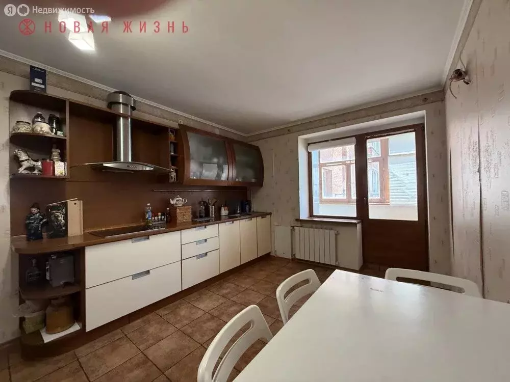 3-комнатная квартира: Самара, проспект Кирова, 318 (117 м) - Фото 1