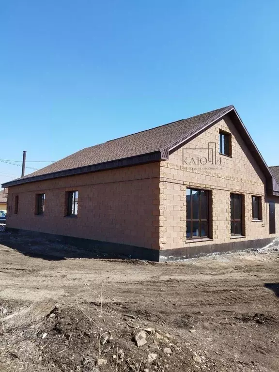 Дом в Челябинская область, Магнитогорск ул. Лазаревская (180 м) - Фото 1