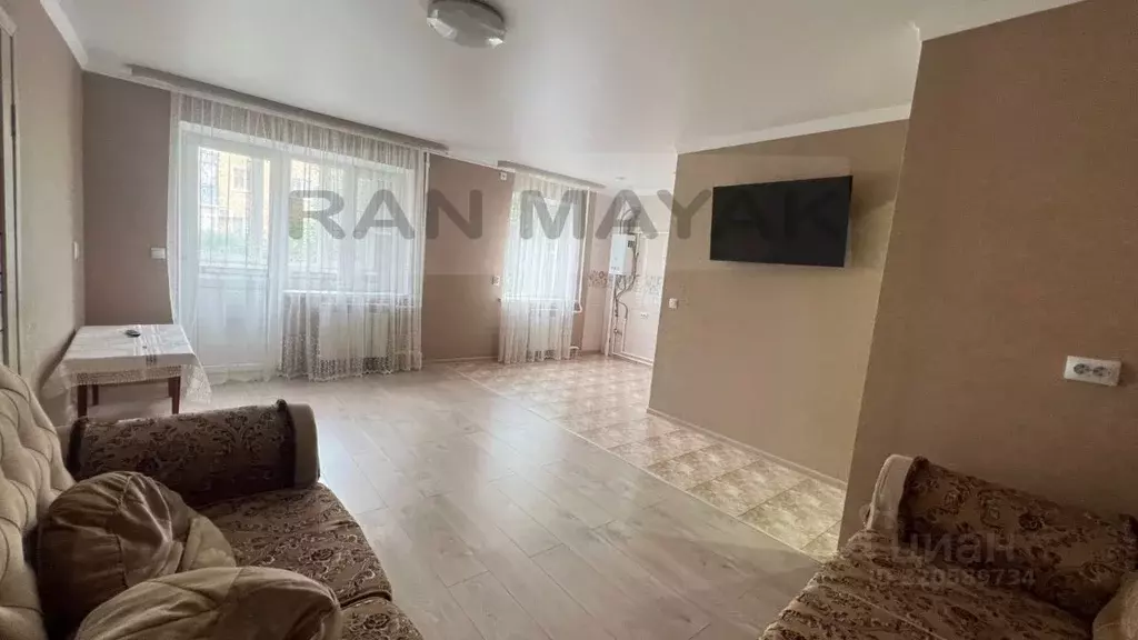 2-к кв. Адыгея, Майкоп ул. Карла Маркса, 8 (43.2 м) - Фото 1