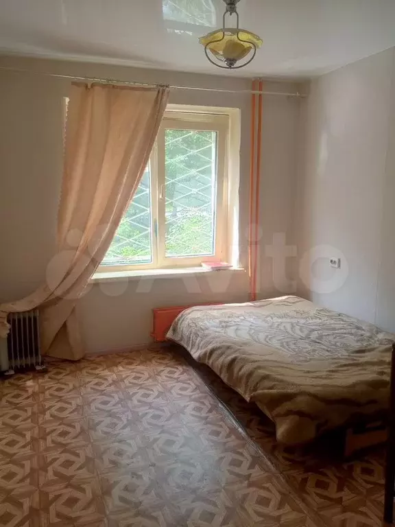 Комната 10,3 м в 3-к., 1/10 эт. - Фото 0