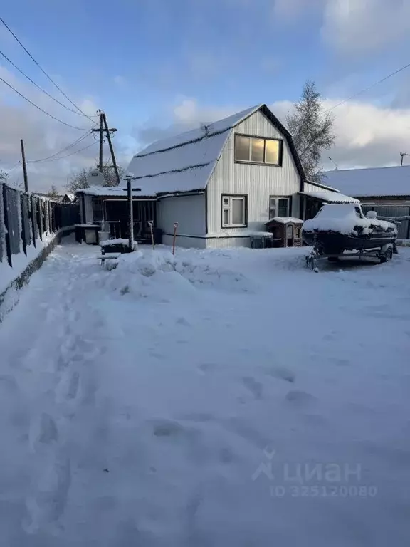 Дом в Саха (Якутия), Якутск ул. Пилотов (200 м) - Фото 1