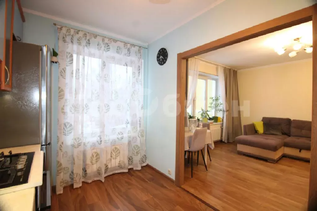 Продается 3-комнатная квартира - Фото 2