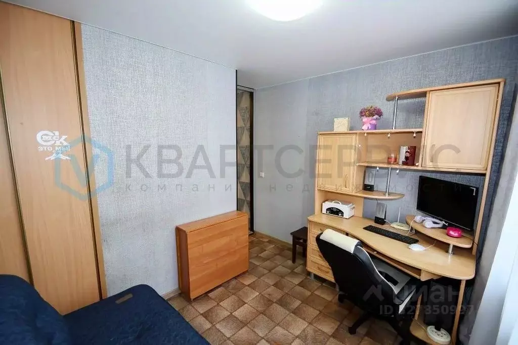 Комната Омская область, Омск Привокзальный мкр, ул. Карбышева, 38 ... - Фото 1