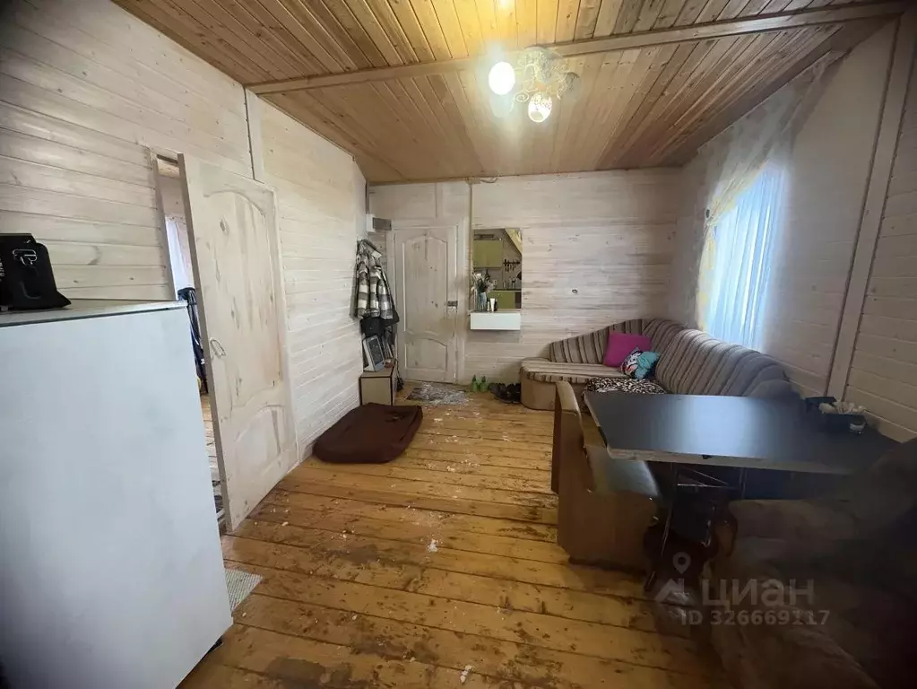 Дом в Ленинградская область, Лужский район, Мшинское с/пос, Мшинская ... - Фото 0