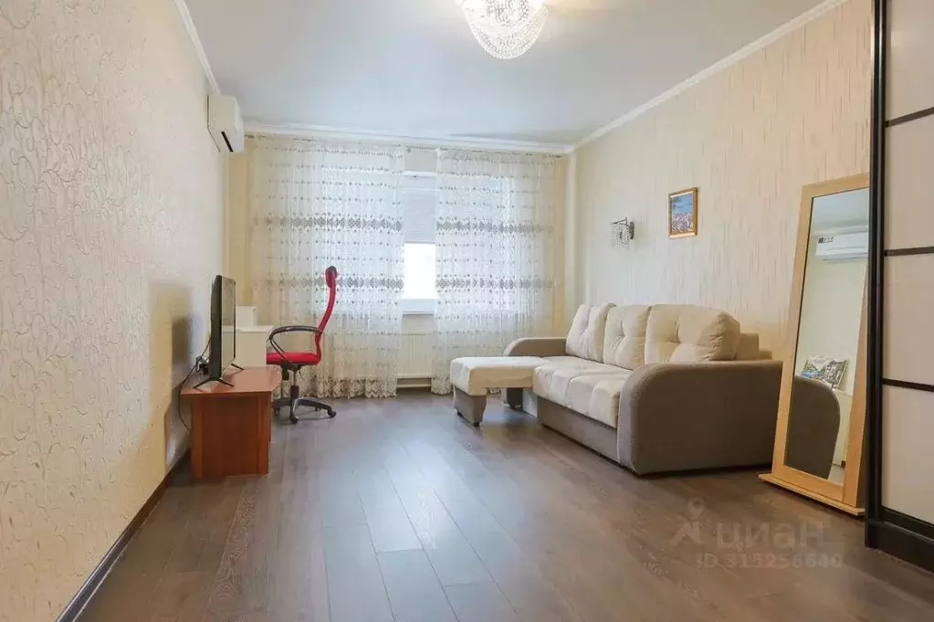 1-к кв. Саратовская область, Саратов Вольская ул., 2Д (54.6 м) - Фото 1