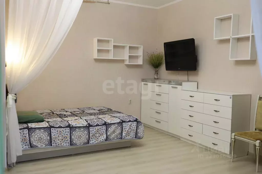 1-к кв. Кировская область, Киров ул. Сурикова, 7к1 (46.1 м) - Фото 2