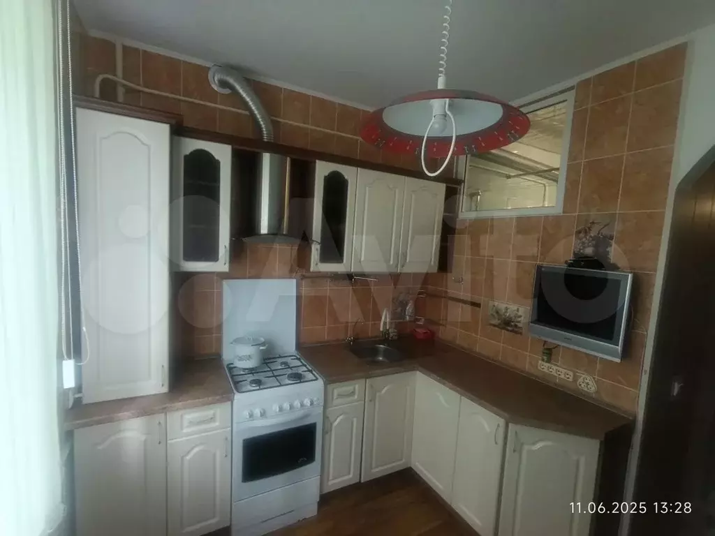 3-к. квартира, 62,2 м, 1/2 эт. - Фото 1
