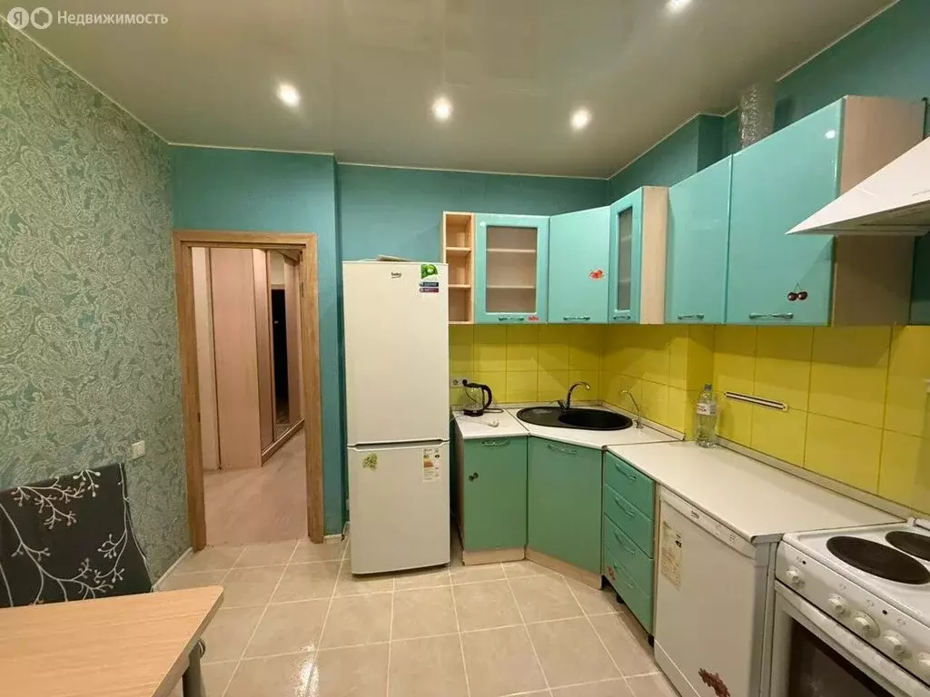 1-комнатная квартира: посёлок городского типа Свердловский, улица ... - Фото 2