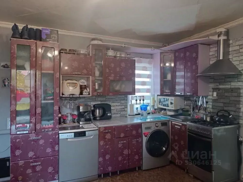 Дом в Омская область, Омск ул. 21-я Линия, 4 (50 м) - Фото 0