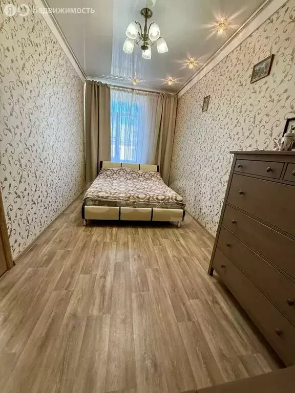 3-комнатная квартира: Челябинск, улица Энергетиков, 44 (70 м) - Фото 1